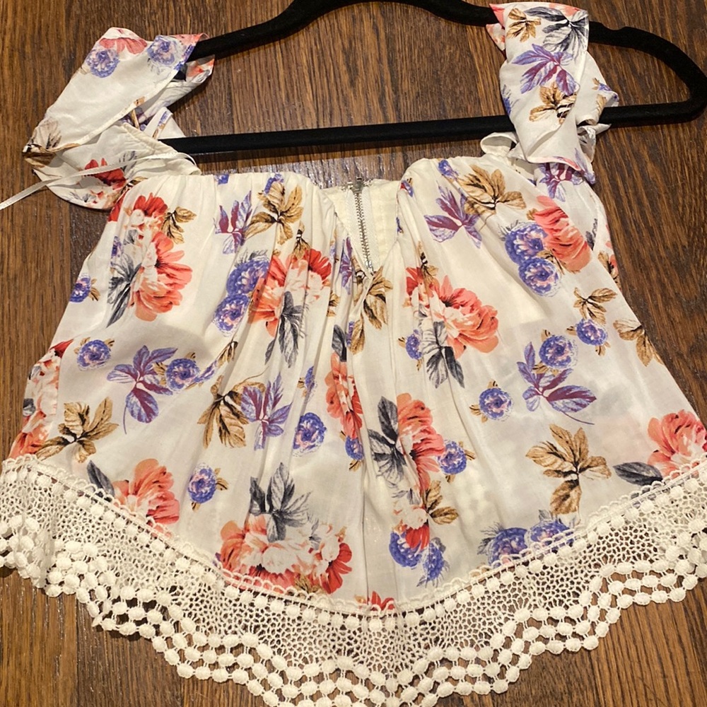Cotton candy LA floral top